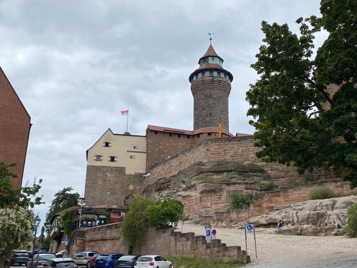 2-Zimmer-Appartment In Top-City-Lage Mit Parken Und Klimaanlage Nuremberg Bagian luar foto
